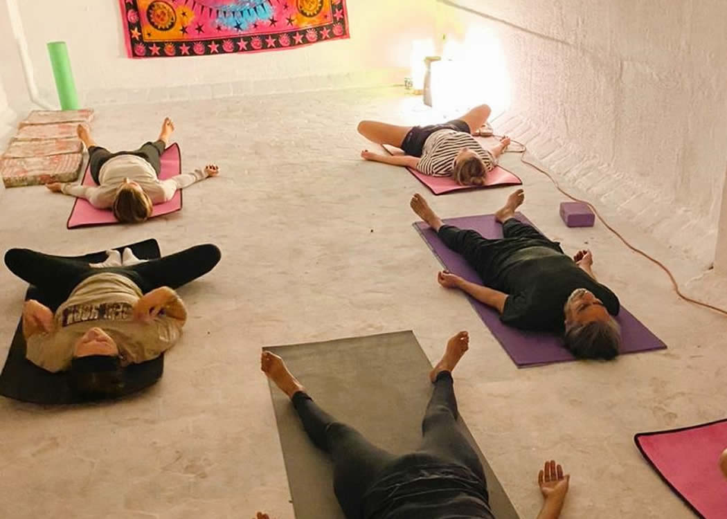 Yoga y Terapias Alternatívas
